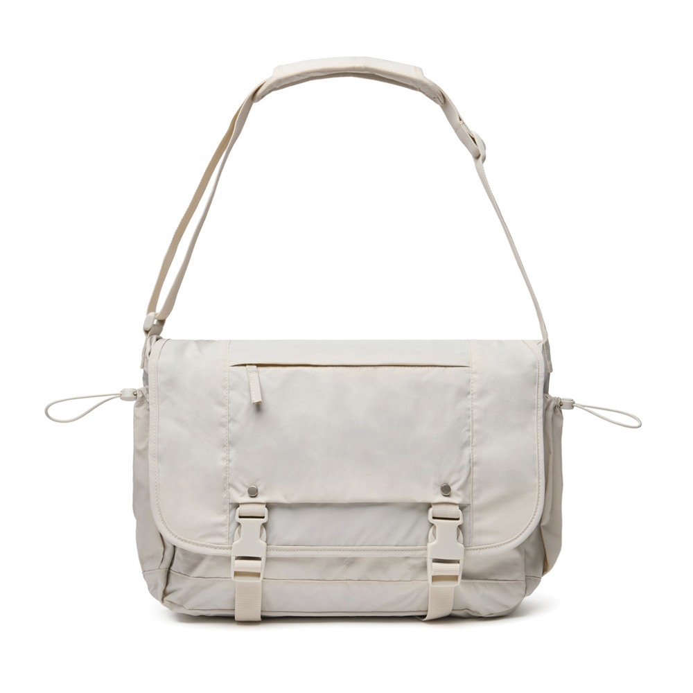 beige (± PMS 2330C)