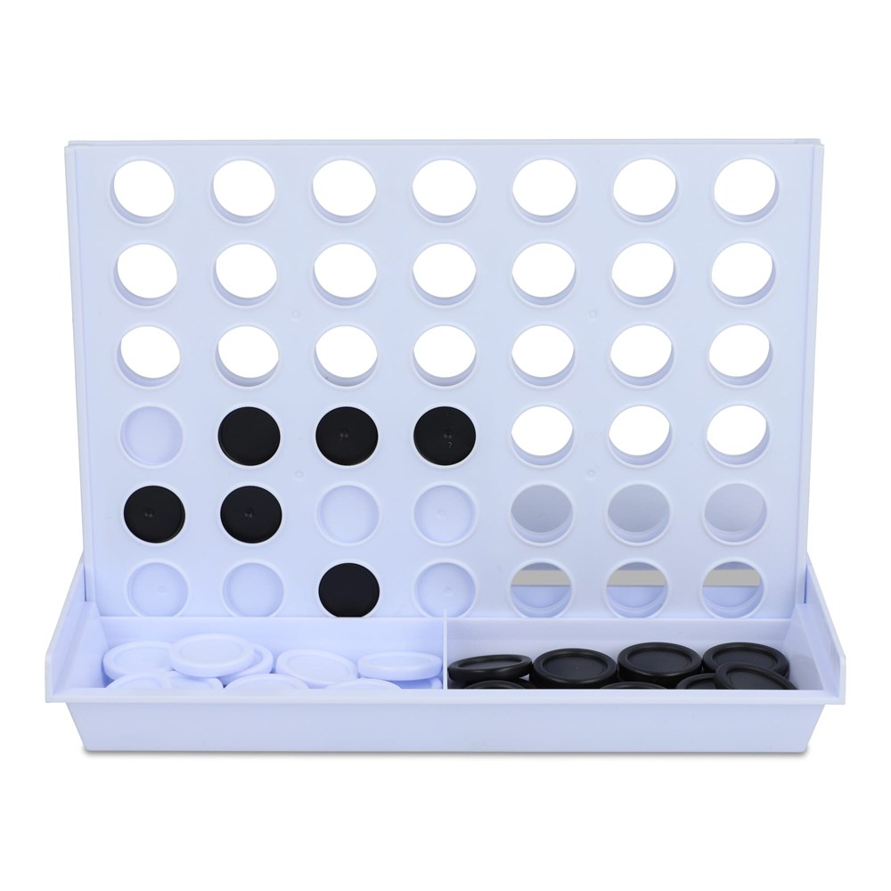 4 op een rij spel van gerecyclede materialen
